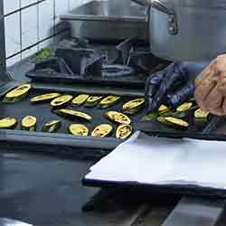 How To Quickly & Effectively Clean Your Kitchen Griddle