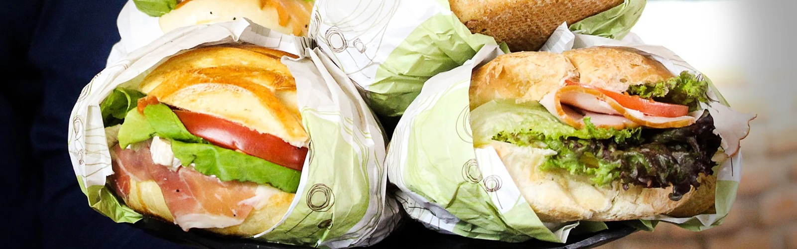 PleatPak Burger Wraps: Smarter Packaging for Takeaway Burgers