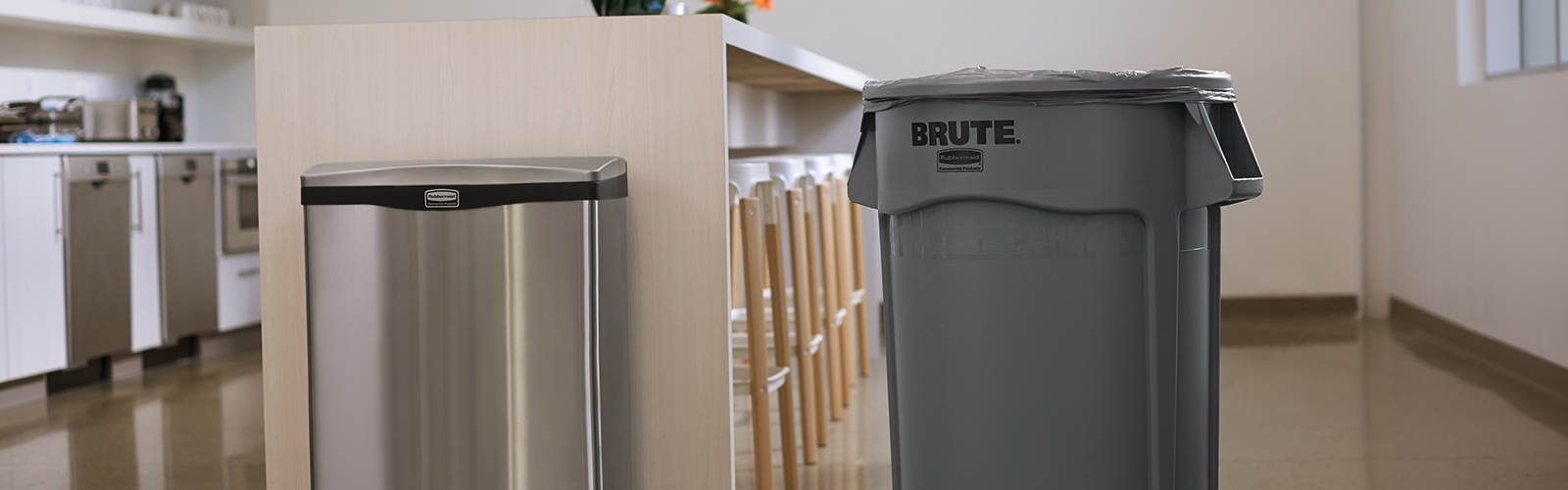 Rubbermaid Brute Bin